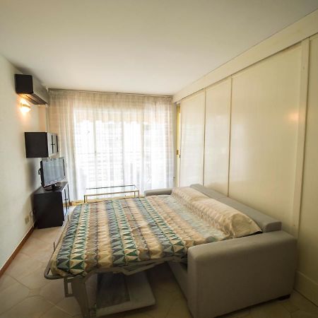 Novelty I Daire Salou Dış mekan fotoğraf